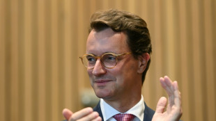 CDU und SPD in Nordrhein-Westfalen stellen sich f&uuml;r Landtagswahl auf