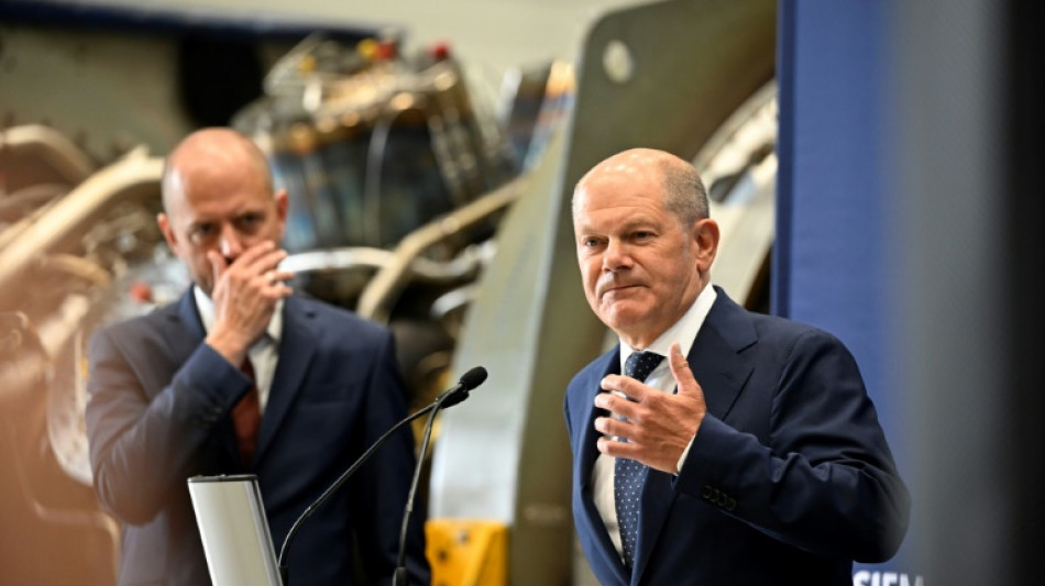 Scholz: Regierung erw&auml;gt etwas l&auml;ngere Atomkraft-Nutzung