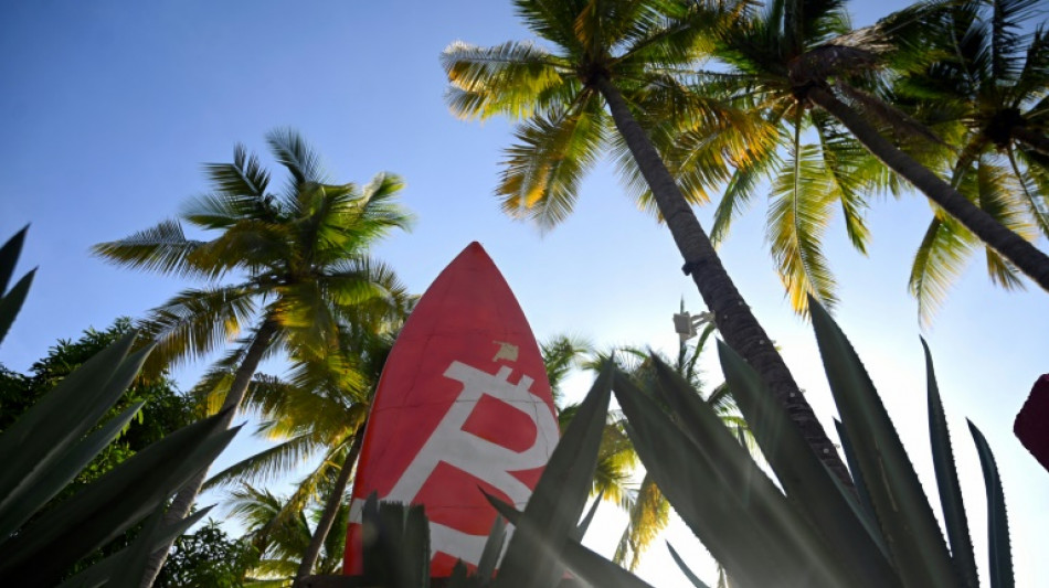 Entre desilusi&oacute;n y esperanzas de recuperaci&oacute;n, el bitc&oacute;in cumple un a&ntilde;o en El Salvador