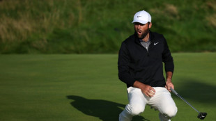 'Tiger like' Scheffler set to spoil McIlroy dream in British Open finale