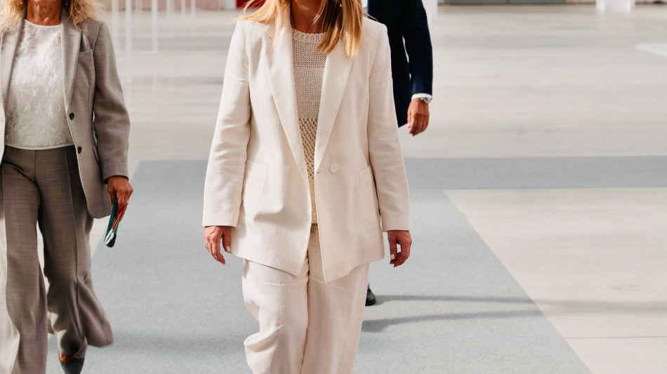 Meloni, Italia non pu&ograve; condividere la scelta di occupare Gaza