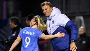 French women win on new coach Herve Renard's debut