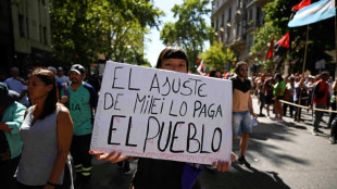 Sindicatos de Argentina hacen la primera demostraci&oacute;n de fuerza contra las reformas de Milei