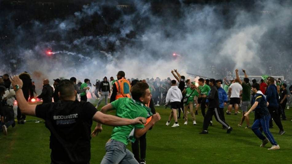 D&eacute;bordements &agrave; Geoffroy-Guichard: l'ASSE porte plainte pour "violences" et "d&eacute;gradations"