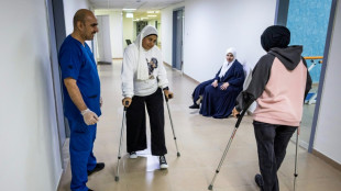 Lejos de Gaza, j&oacute;venes palestinos mutilados intentan recuperarse