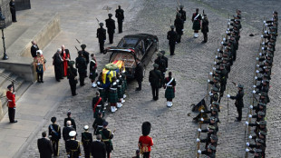 El rey em&eacute;rito Juan Carlos y los reyes de Espa&ntilde;a acudir&aacute;n al funeral de Isabel II