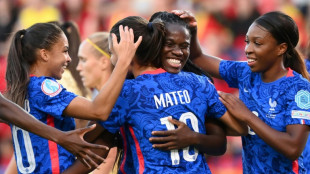 Euro f&eacute;minin: les Bleues battent la Belgique 2-1 et filent en quarts