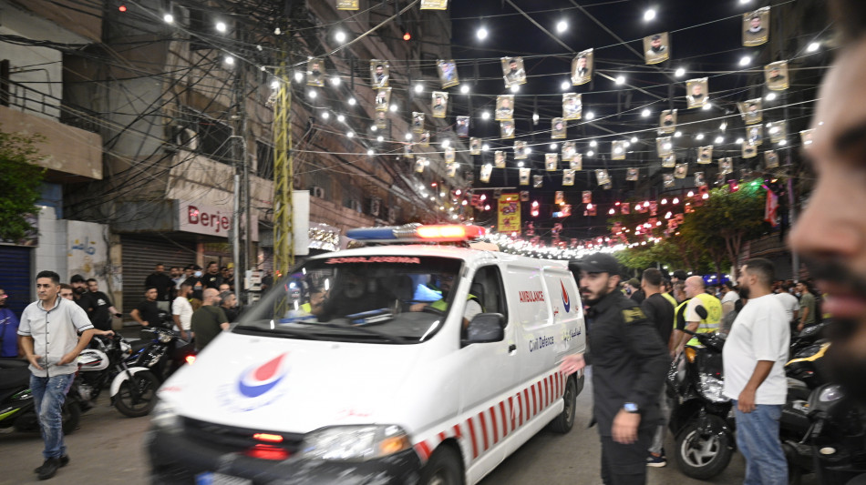 Beirut, '356 morti nei raid di Israele, 24 bambini'