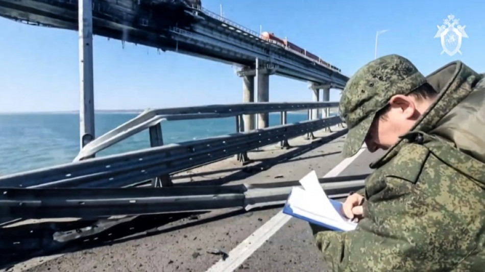 Ukraine sieht nach Explosion auf Br&uuml;cke zur Krim "Spur nach Russland"