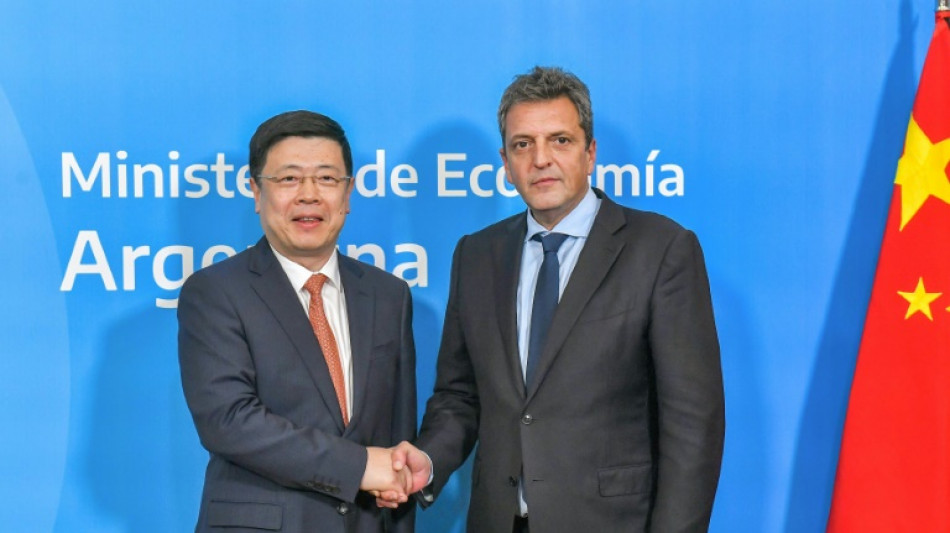 Argentina pagar&aacute; importaciones desde China con yuanes en medio de corrida cambiaria