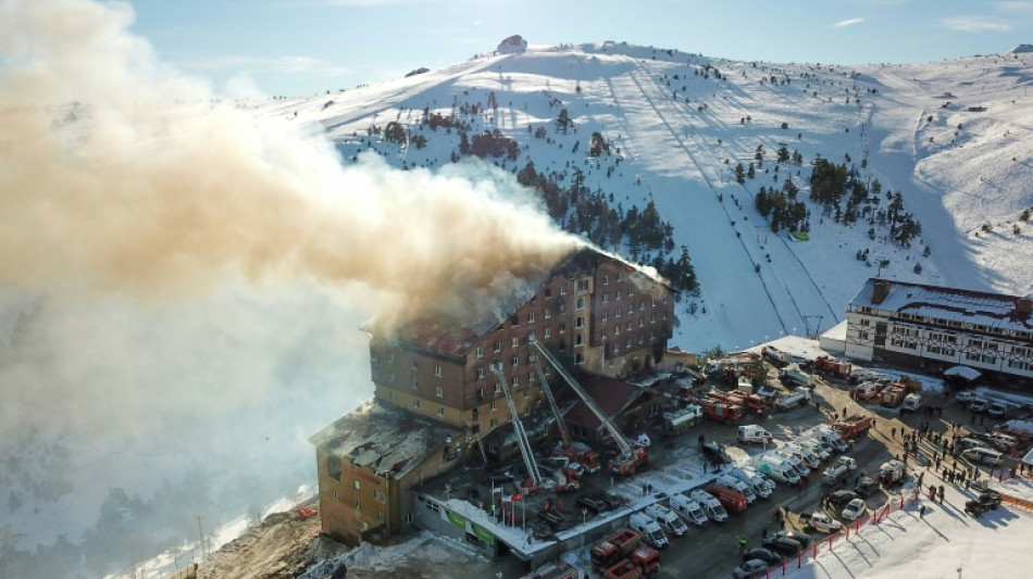 Mehr als 60 Tote und dutzende Verletzte bei Hotel-Brand in t&uuml;rkischem Skigebiet