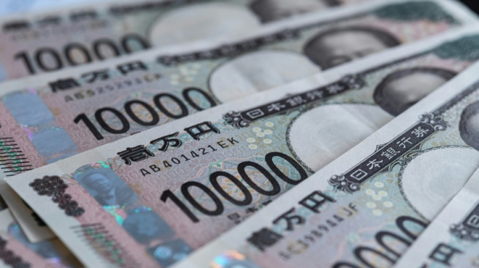 Most Asian markets rise as traders pick over week of headlines