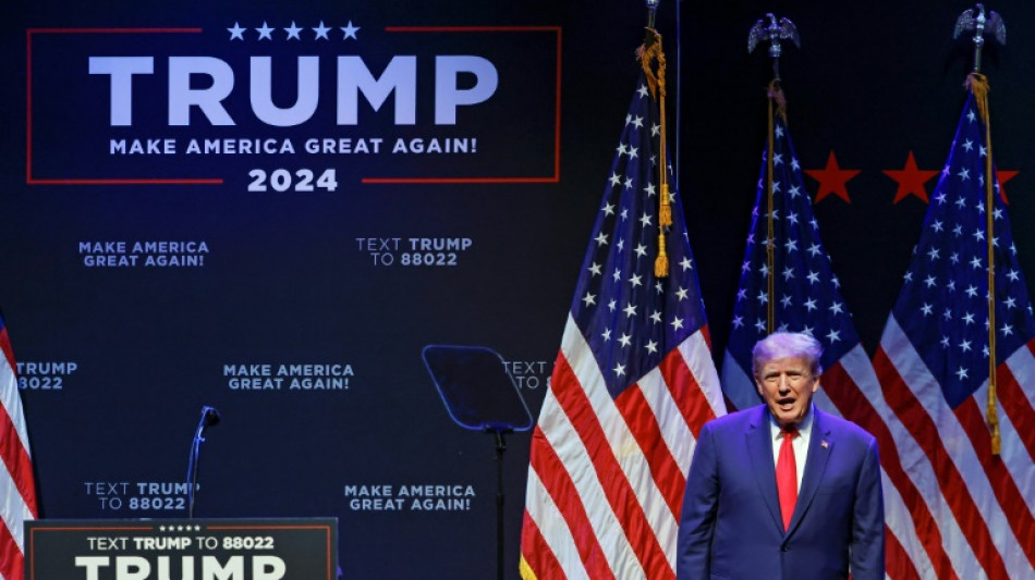 Trump arranca campa&ntilde;a en Waco, antiguo basti&oacute;n de una secta armada en EEUU