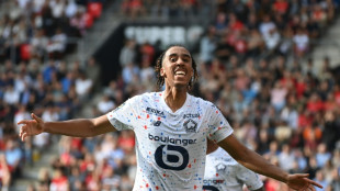 Foot: le jeune d&eacute;fenseur Leny Yoro quitte Lille pour Manchester United 