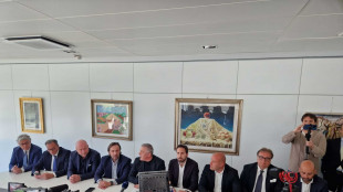 Centrodestra Puglia annuncia mozione sfiducia su Emiliano