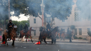 Polizia,60 persone arrestate negli scontri a San Francisco