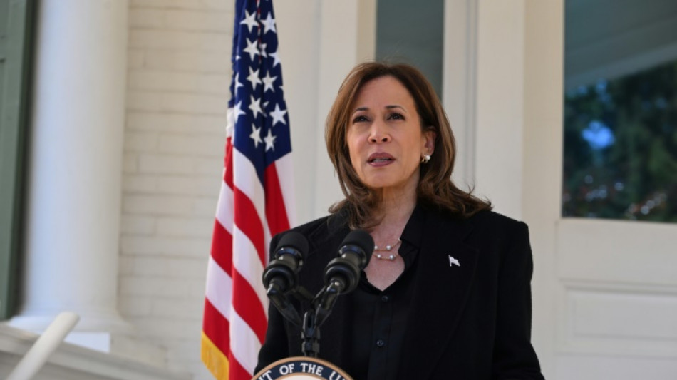 Kamala ataca Trump em meio a pol&ecirc;mica por supostos elogios a Hitler