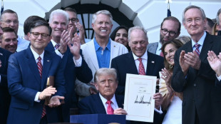 Trump promulgue sa "grande et belle loi" budg&eacute;taire pour la f&ecirc;te nationale