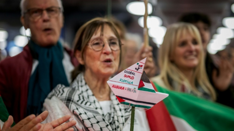 Una asociaci&oacute;n suiza denuncia tratos "crueles e inhumanos" a los activistas de la flotilla para Gaza