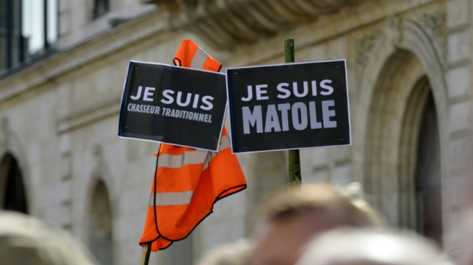 Chasses traditionnelles: faisant fi du Conseil d'Etat, le gouvernement souhaite les r&eacute;autoriser