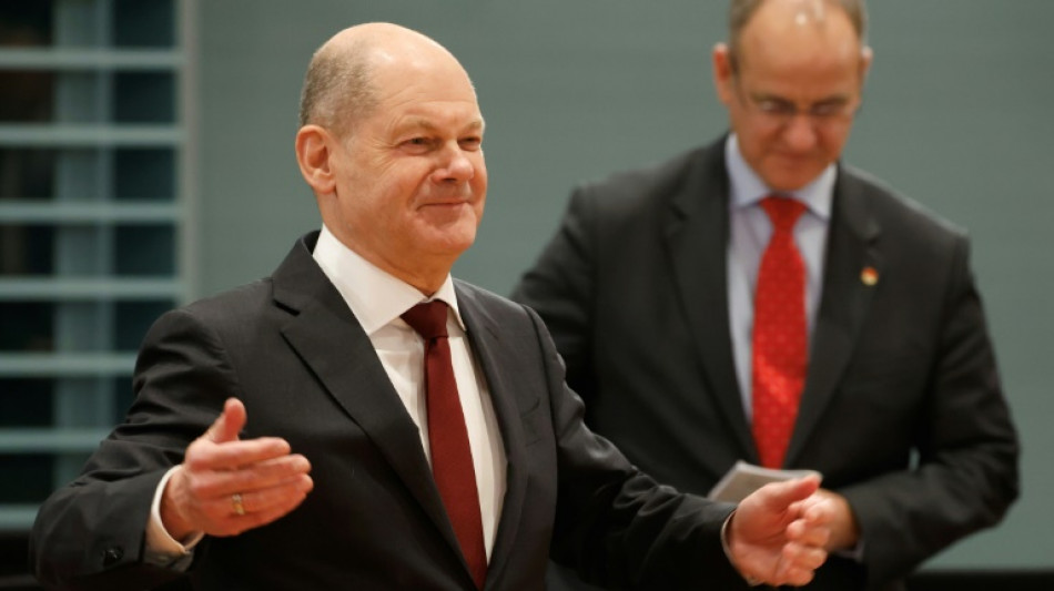 Scholz l&auml;dt zum Auto-Gipfel im Bundeskanzleramt 