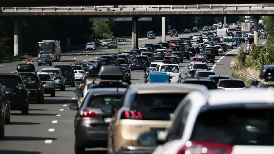 Vacances d'été: circulation "très dense" vers le sud à la mi-journée