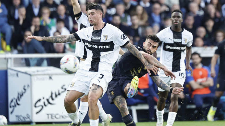 Serie A: Parma-Juventus 1-0, Genoa-Lazio 0-2