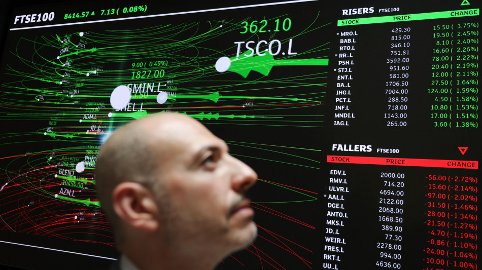 Borsa: Europa poco mossa, future Usa in calo, Milano -0,05%