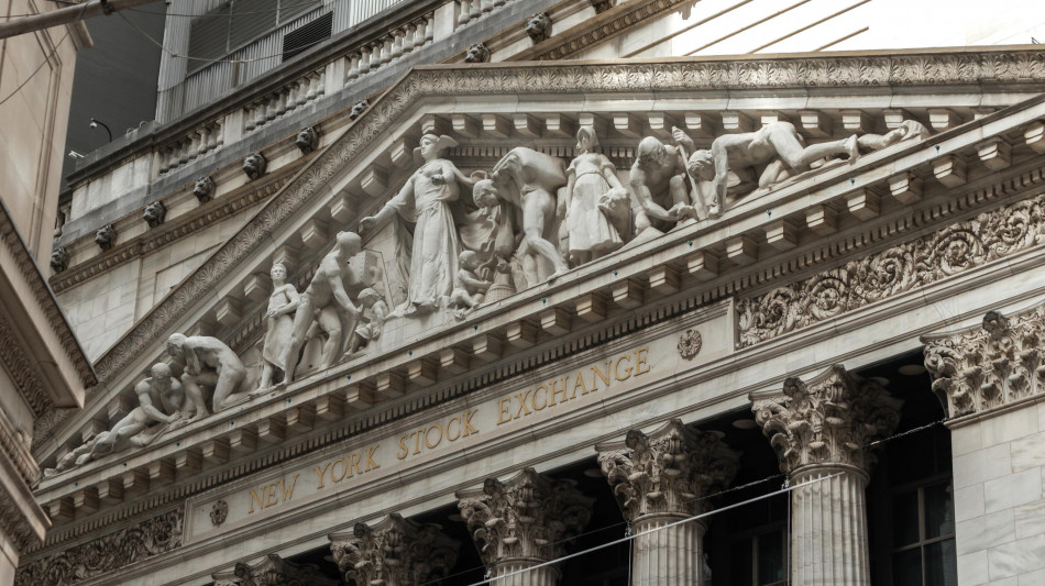 Wall Street apre in rialzo, Dj +0,30%, Nasdaq +1,07%