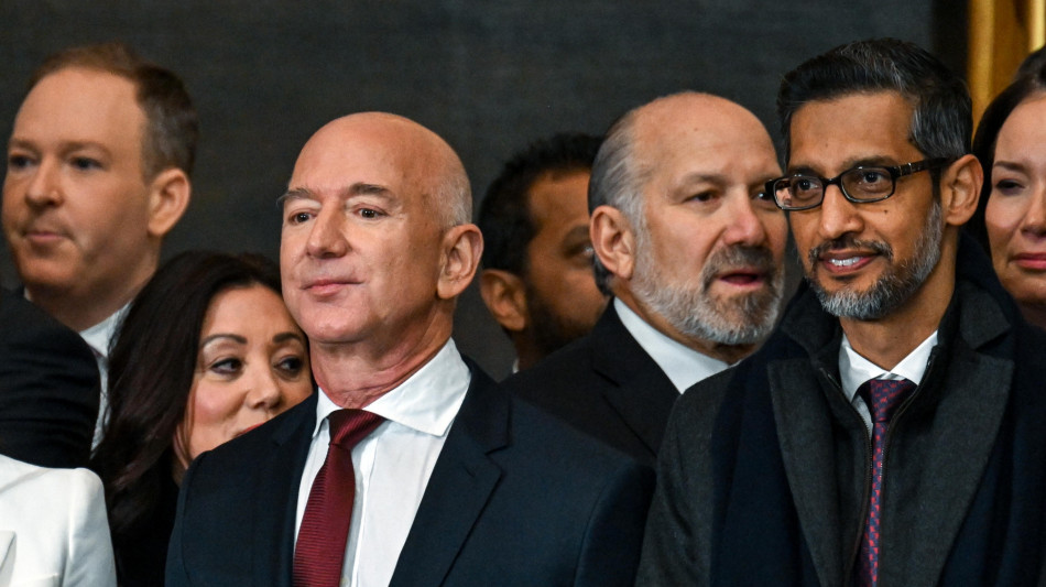 Trump, 'Bezos ha risolto il problema, ha la fatto cosa giusta'