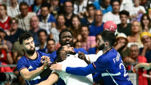 Hand: les Bleus gagnent &agrave; l'arrach&eacute;e leur premier point