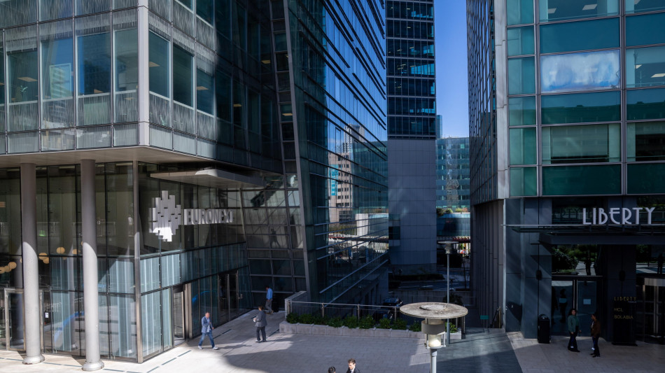 Borsa: Europa cauta, guarda agli Usa. Francoforte +0,14%