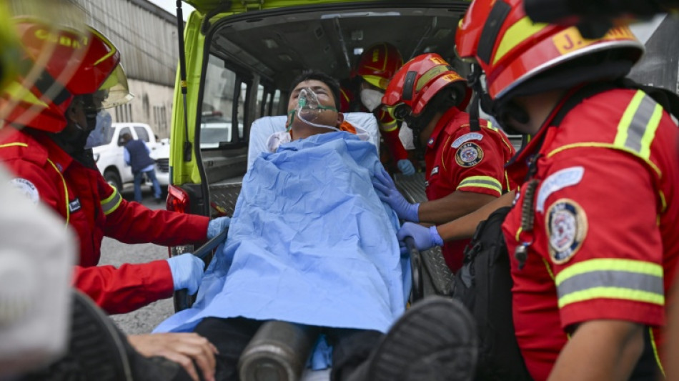 Pol&iacute;cia liberta ref&eacute;ns em pris&otilde;es da Guatemala