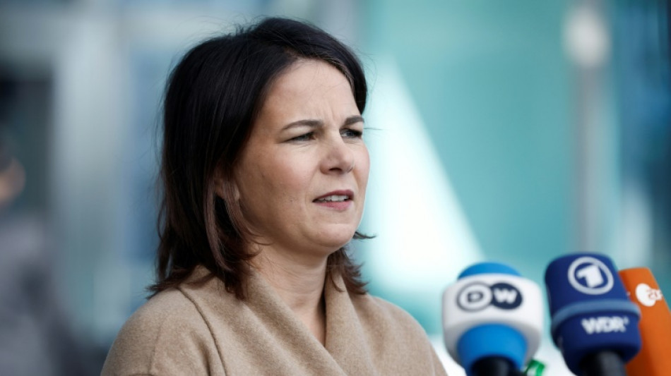 Berlin kritisiert "Drohgeb&auml;rden" gegen Taiwan - Baerbock reist nach China