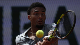 Tennis: frattura da stress, francese Fils lascia Roland Garros