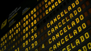 M&aacute;s de 600 vuelos cancelados en las islas Canarias por lluvias torrenciales