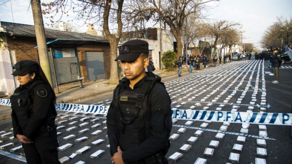 Argentina decomisa 1,6 tonelada de coca&iacute;na con destino a Dubai