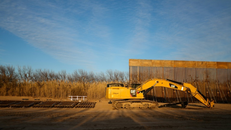 Trump lan&ccedil;a campanha de deporta&ccedil;&atilde;o de migrantes irregulares nos EUA