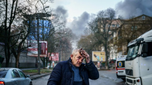 Ukraine: frappe meurtri&egrave;re &agrave; Kherson, Zelensky d&eacute;nonce la "terreur" russe pour No&euml;l