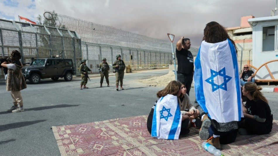 Israelenses bloqueiam a entrada de ajuda humanit&aacute;ria em Gaza