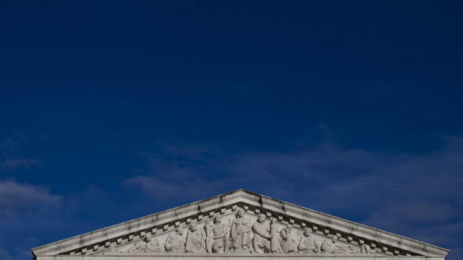 Trump ataca a la Corte Suprema por bloquear la expulsi&oacute;n de migrantes