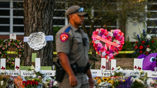 Uvalde: le chef policier sur place n'&eacute;tait pas inform&eacute; des appels des enfants, selon un s&eacute;nateur texan