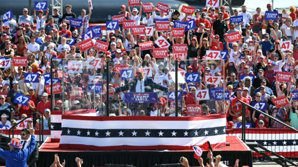 Trump diz que Israel deveria 'atingir' instala&ccedil;&otilde;es nucleares iranianas