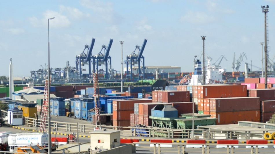 Econom&iacute;a de Pakist&aacute;n se paraliza ante sequ&iacute;a de d&oacute;lares