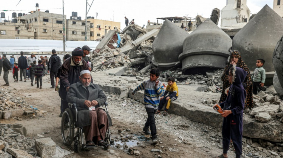 Ej&eacute;rcito israel&iacute; anuncia operaci&oacute;n en hospital Al Shifa de Gaza, testigos reportan bombardeos