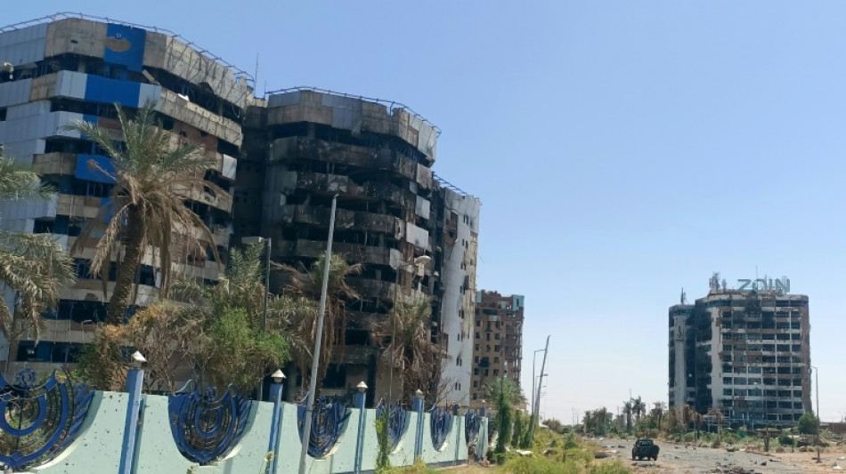 Chefe do Ex&eacute;rcito do Sud&atilde;o declara 'libertada' a capital Cartum