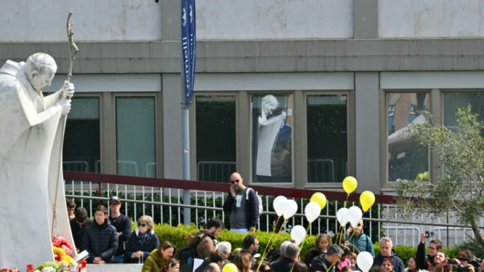 Papa Francisco reconhece que passa por 'per&iacute;odo de prova&ccedil;&atilde;o' no hospital