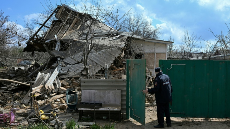 Ukraine, Russia accuse each other of Easter truce violations