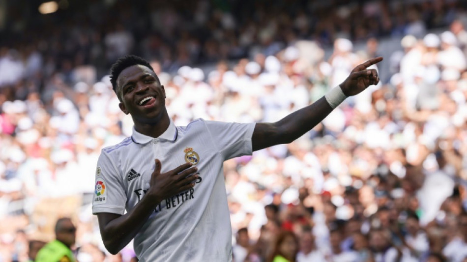 Real Madrid brush Mallorca aside to return top