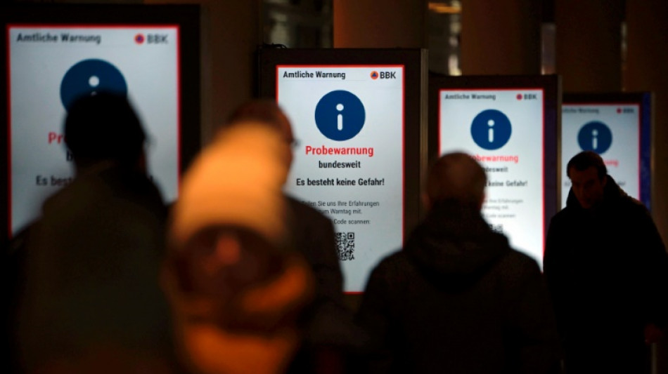 Schrillende Handys und heulende Sirenen: Beh&ouml;rden testen Alarmsysteme f&uuml;r Notfall